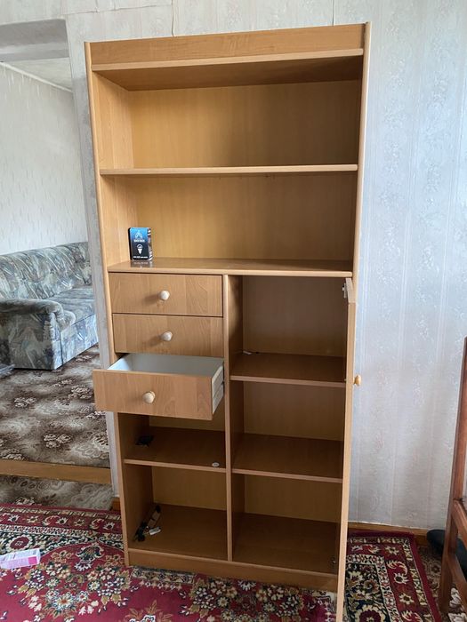 Продам мебель б/у в хорошем состоянии: в детскую, диван  угловой и т.д