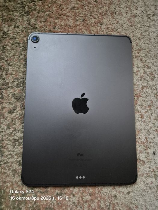 iPad Air (4th generation) модел A2072  (Wi-Fi + LTE)