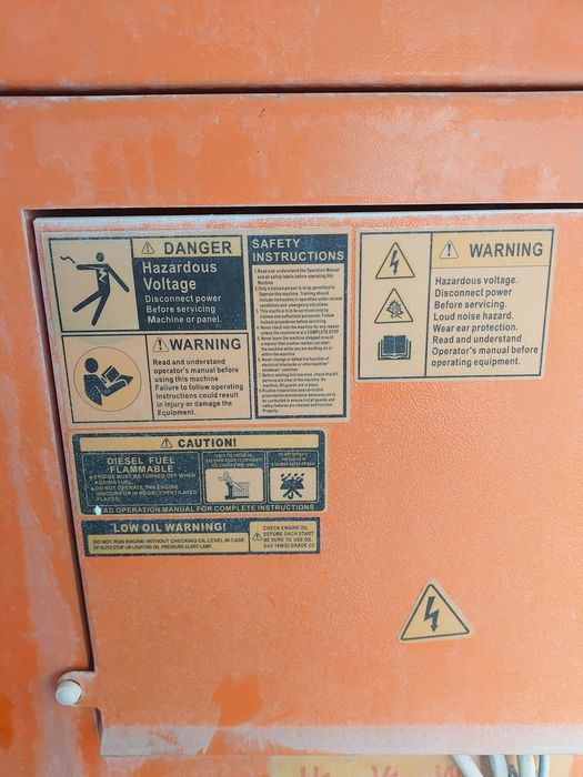 Генератор сотилади 4000.$