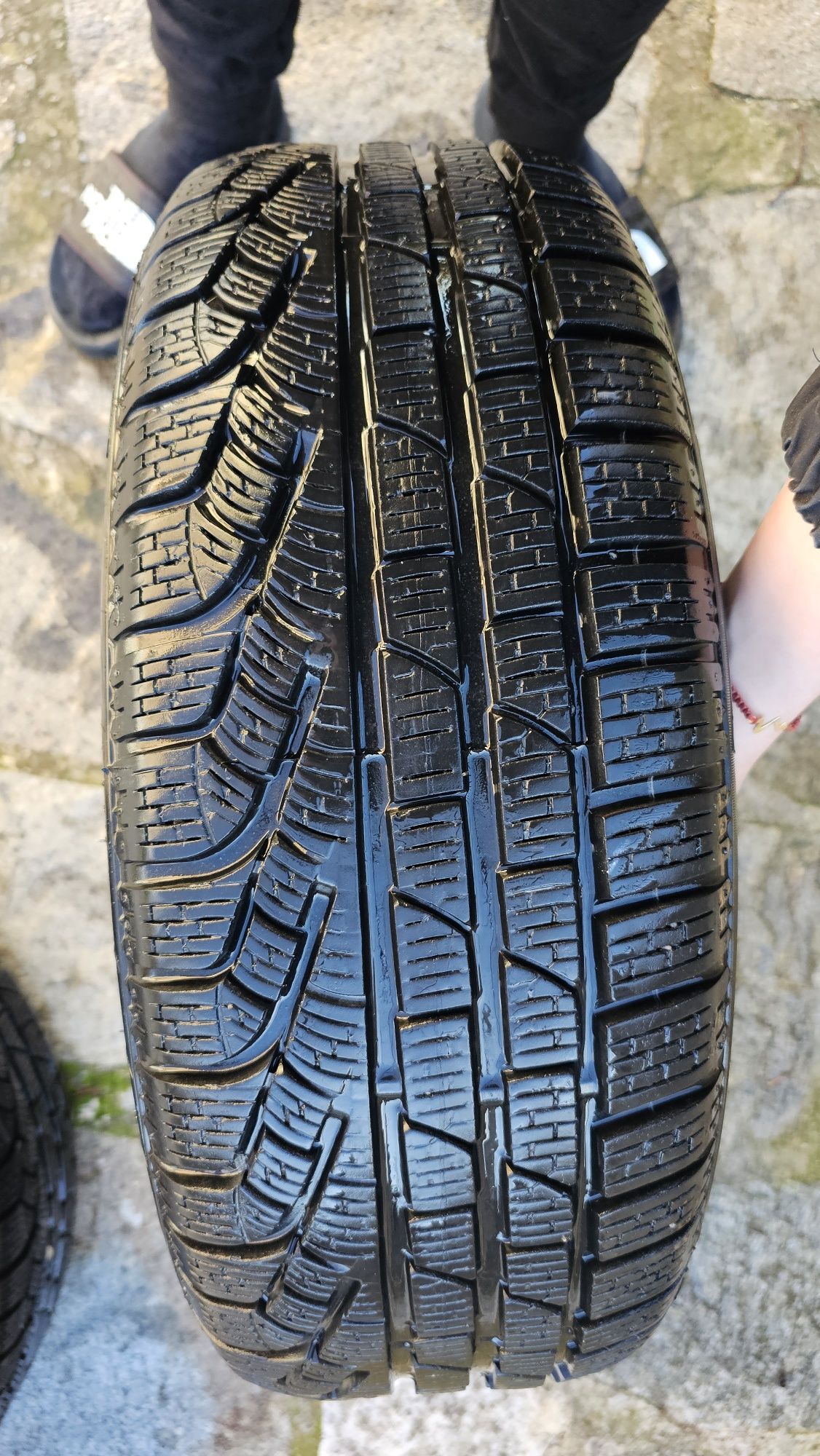 Гуми pireli 205 55 17R Run flat