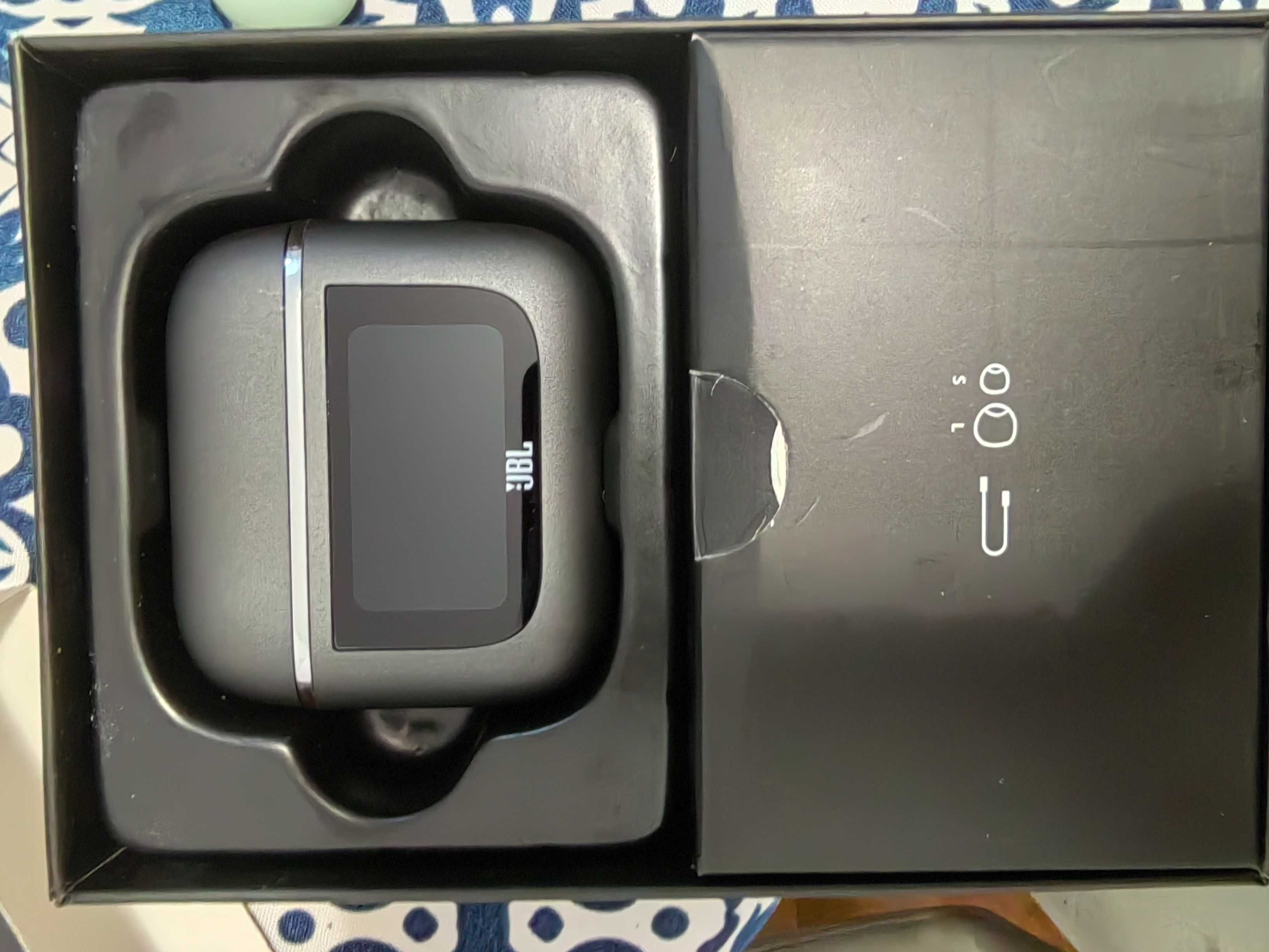 Jbl tour pro 2 НОВИ