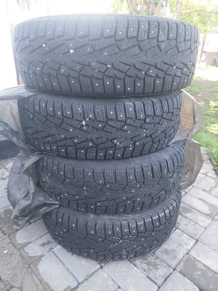 Продам зимнюю резину