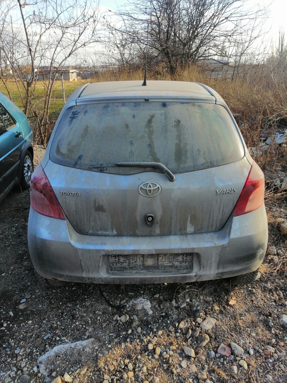 Toyota Yaris 1.0 69к.с.на части