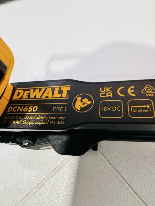 Dewalt DCN650N pistol impuscat cuie cu acumulator