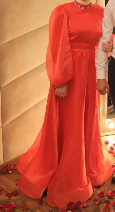 Богатый вечерний койлак