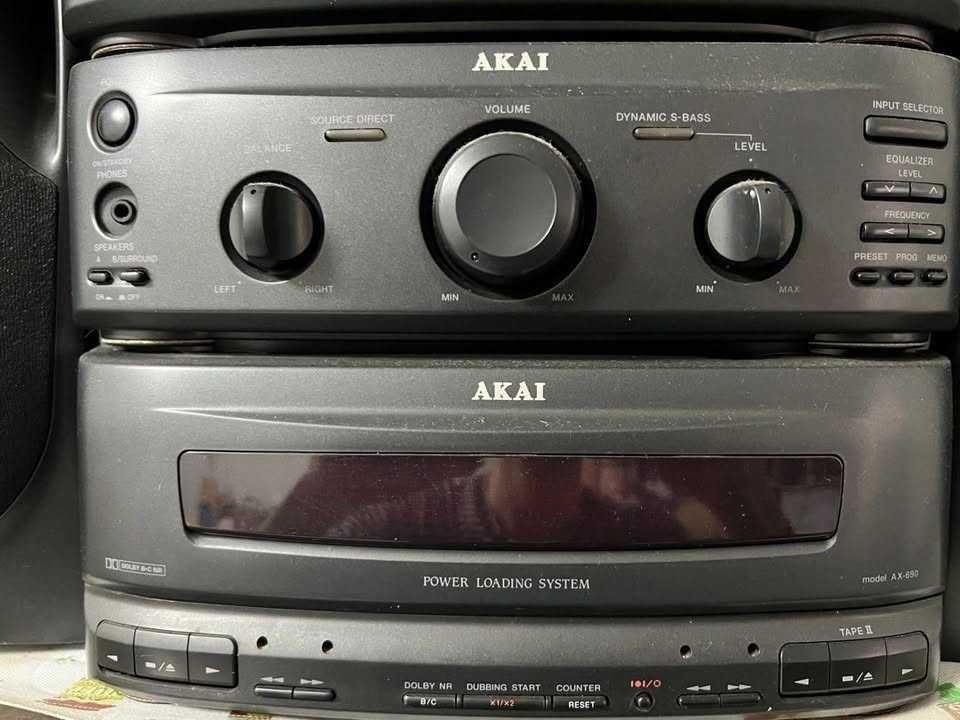 Combina Akai model TC 790/AX 690, functionala, stare buna