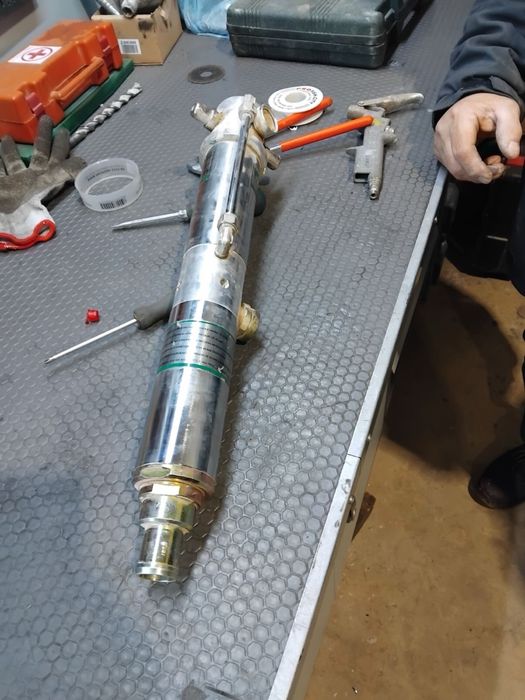 Пневматична помпа за всякъкъв вид течности