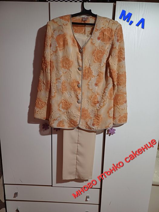 Разпродажба на нови дамски костюми, различни размери, цена 20лв за бро