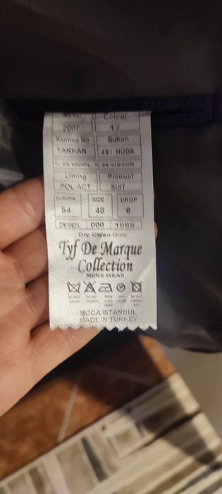 Costum bărbătesc nou