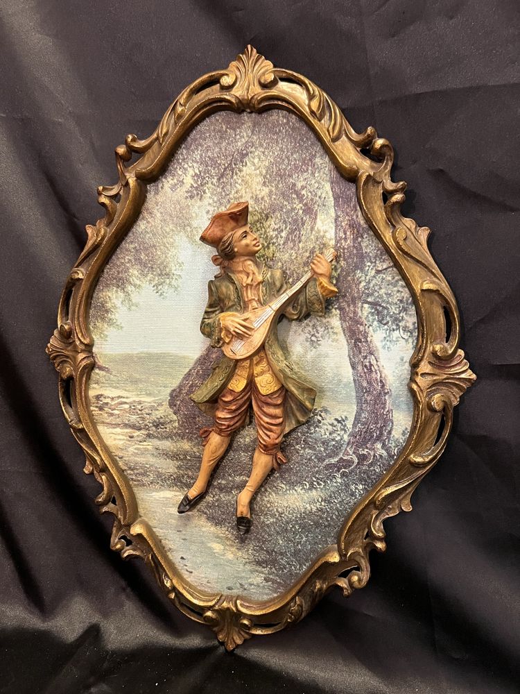 Doua tablouri decorative în relief realzate in stil Rococo