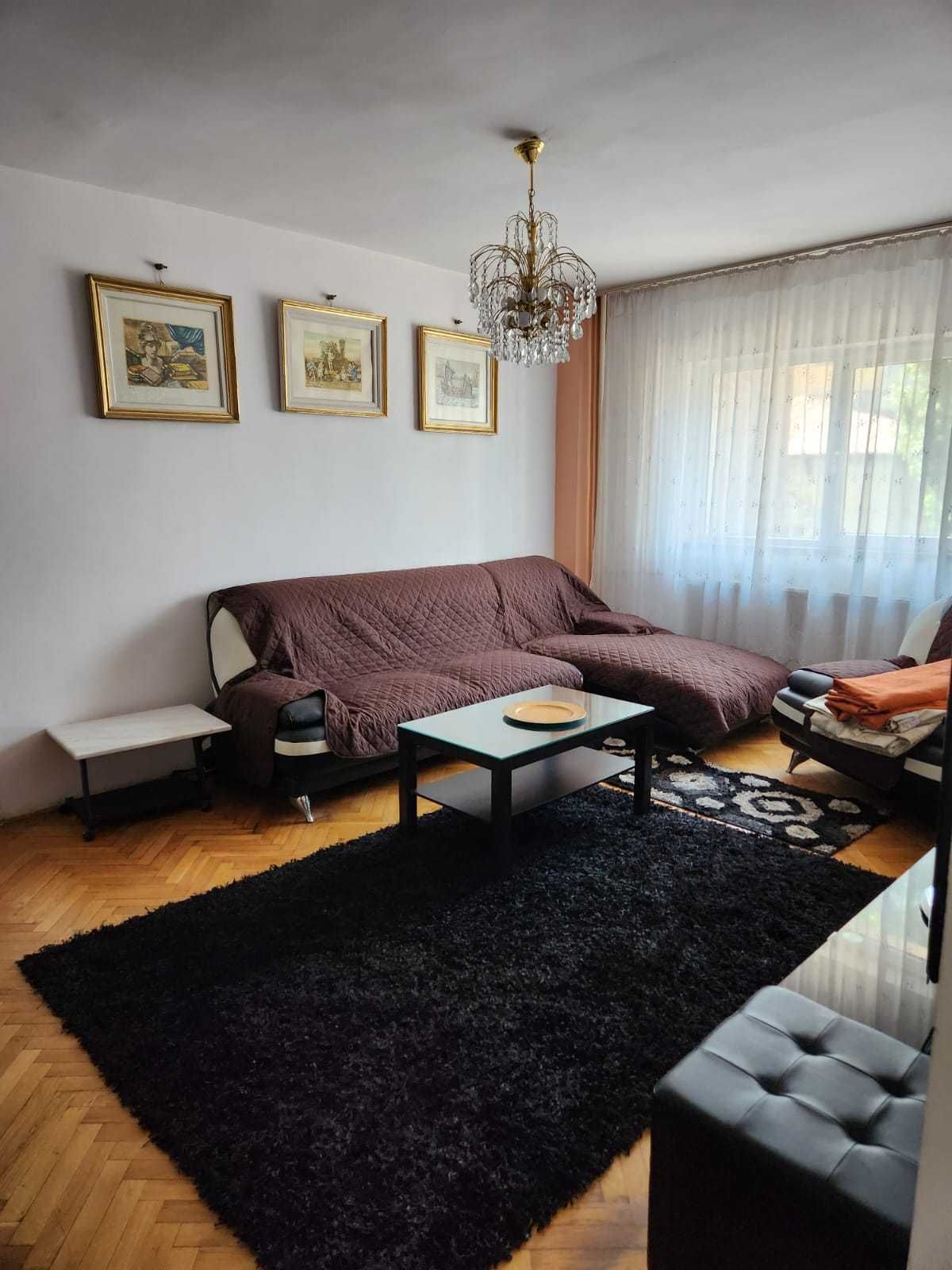 Apartament 4 camere Calea Mosilor stradal, boxa si garaj