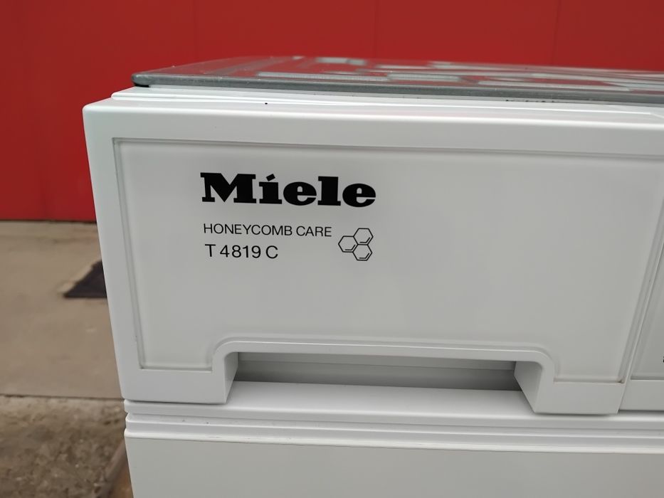 Сушилня Miele...
