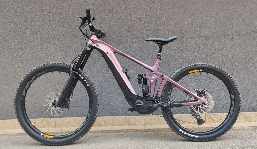 Електрически Велосипед 27.5/29 Giant Full Fox Yamaha 800Wh 2025