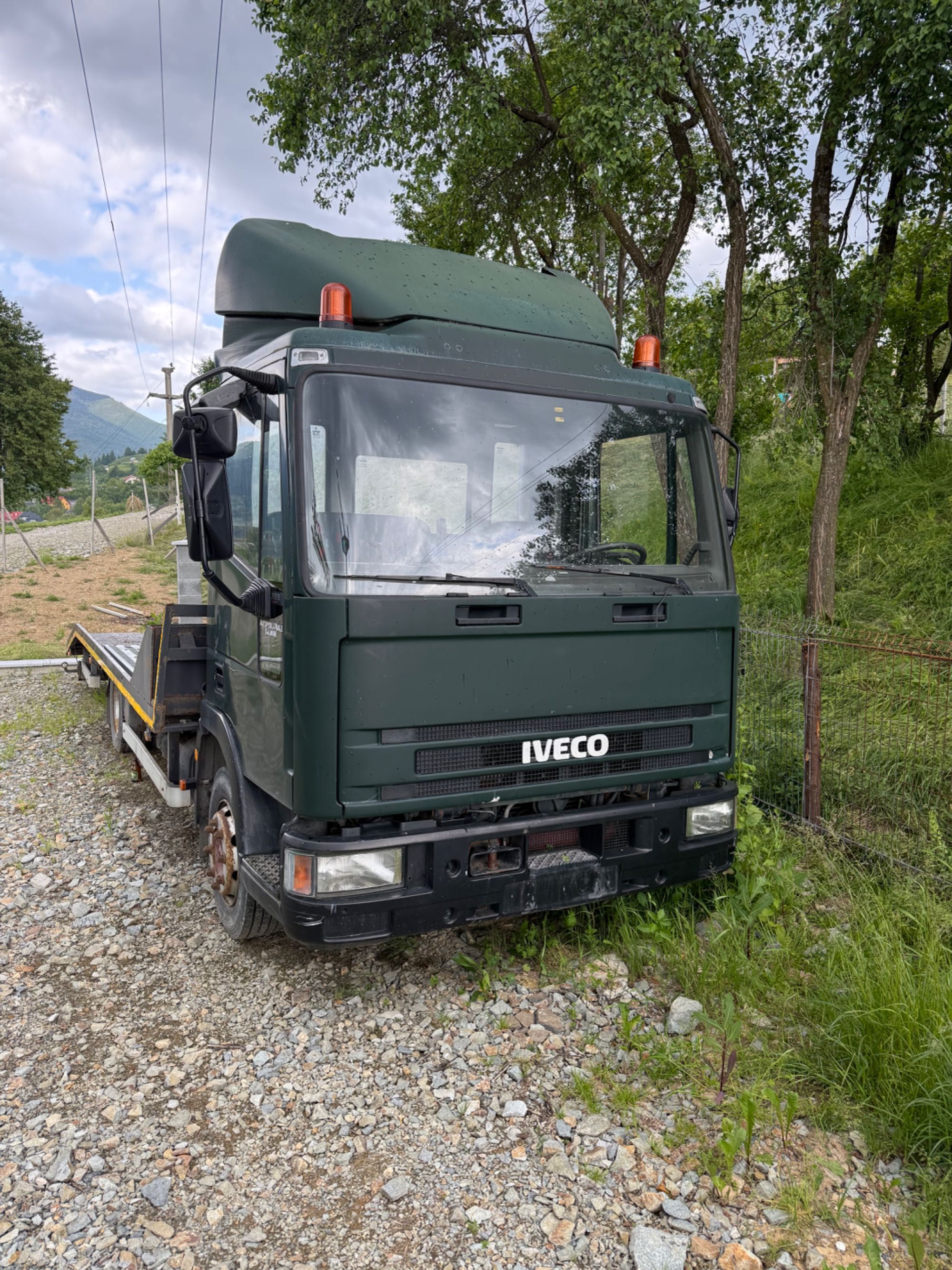 Iveco Platformă auto