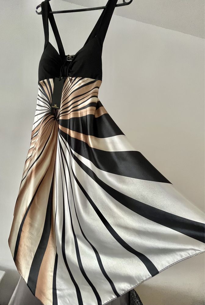 Луксозна рокля Elisabetta Franchi, подарък Блуза