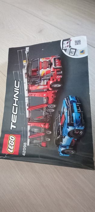 Vând Lego Technic Transportor de mașini