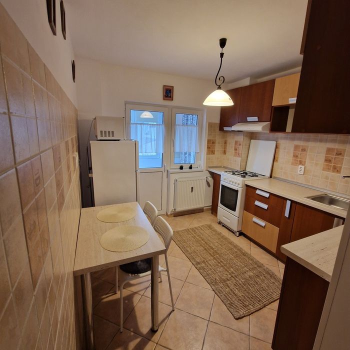 Inchiriem apartament doua camere metrou Stefan cel Mare