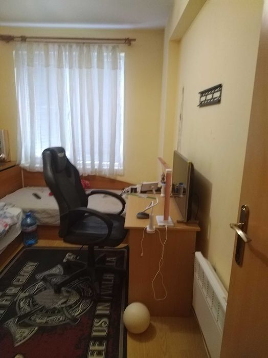 Продава се Едностаен апартамент в Враца, Център - 45 кв.м за 4 €/кв.м - Снимка #3