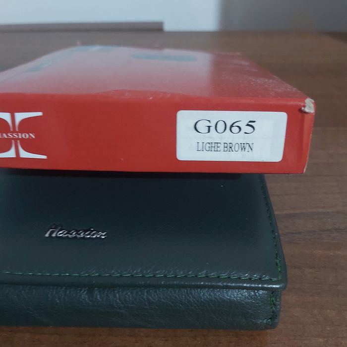 Portofel Hassion din piele naturala