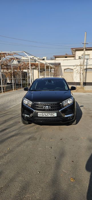 Lada X.RAY sotiladi.