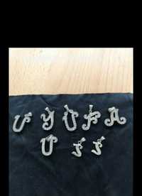 Сребърни букви медальони за колиета синджири с циркони