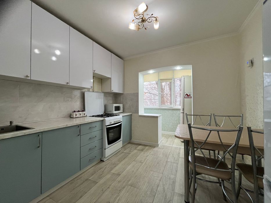 Продам 3 к.кв в 11 мкр