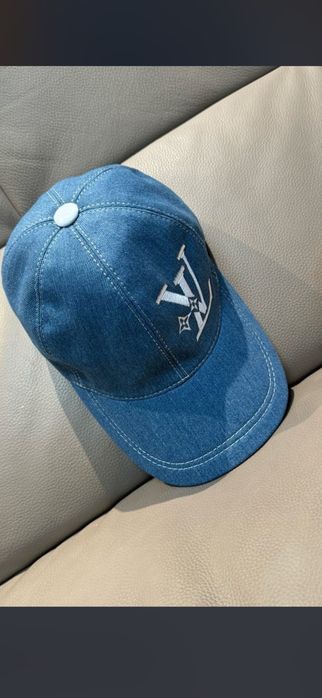 Șapcă Louis Vuitton model 2026