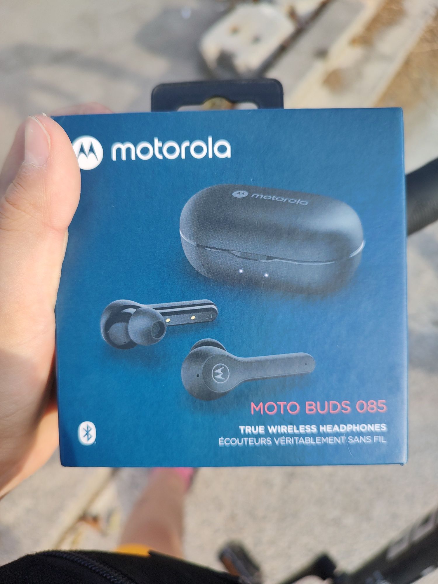 Motorola Moto buds 085