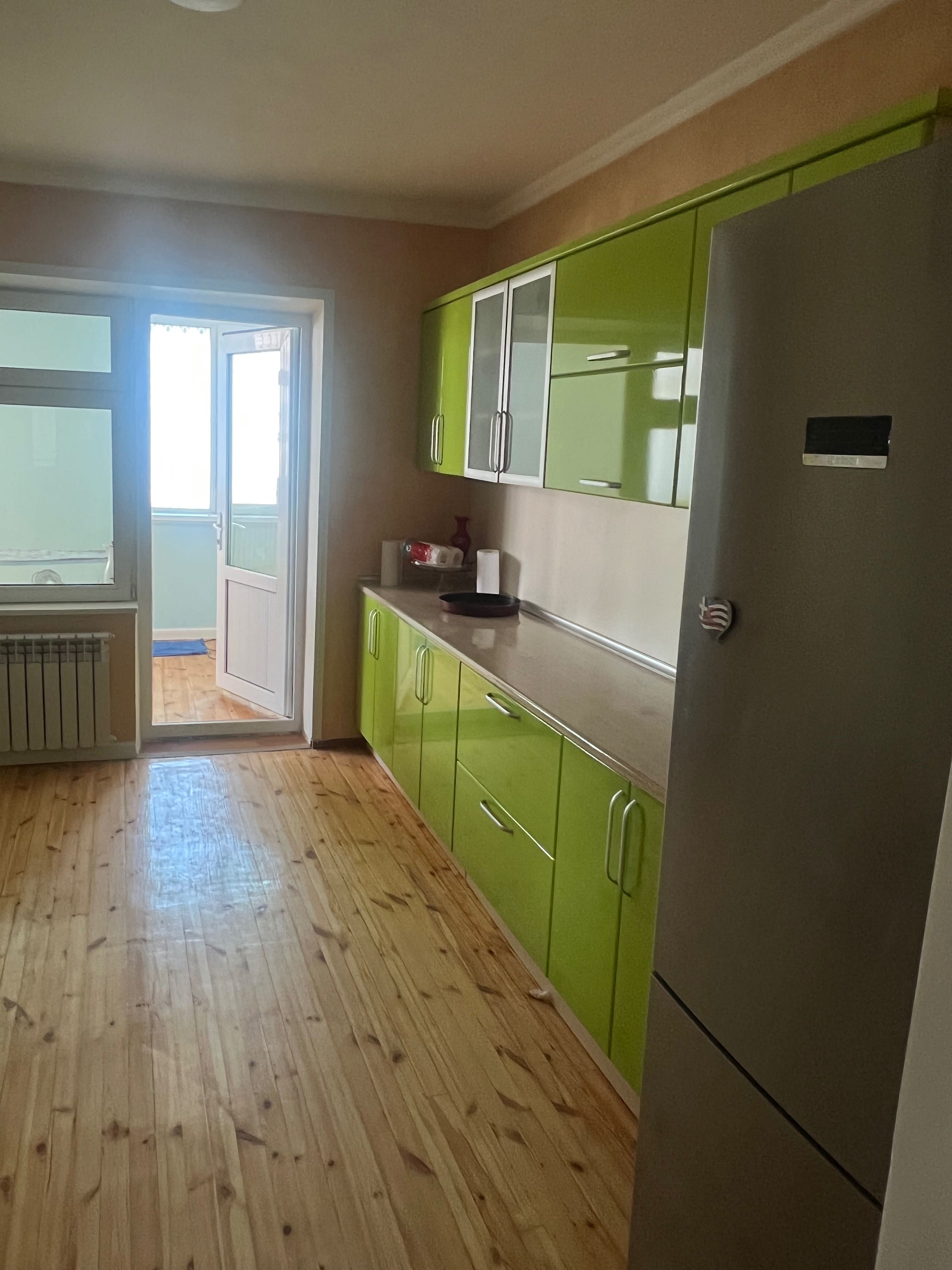 Продам 4-х комнатную банковскую квартиру.