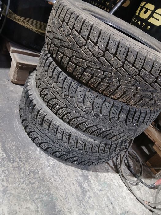 Продам зимние шины на 15