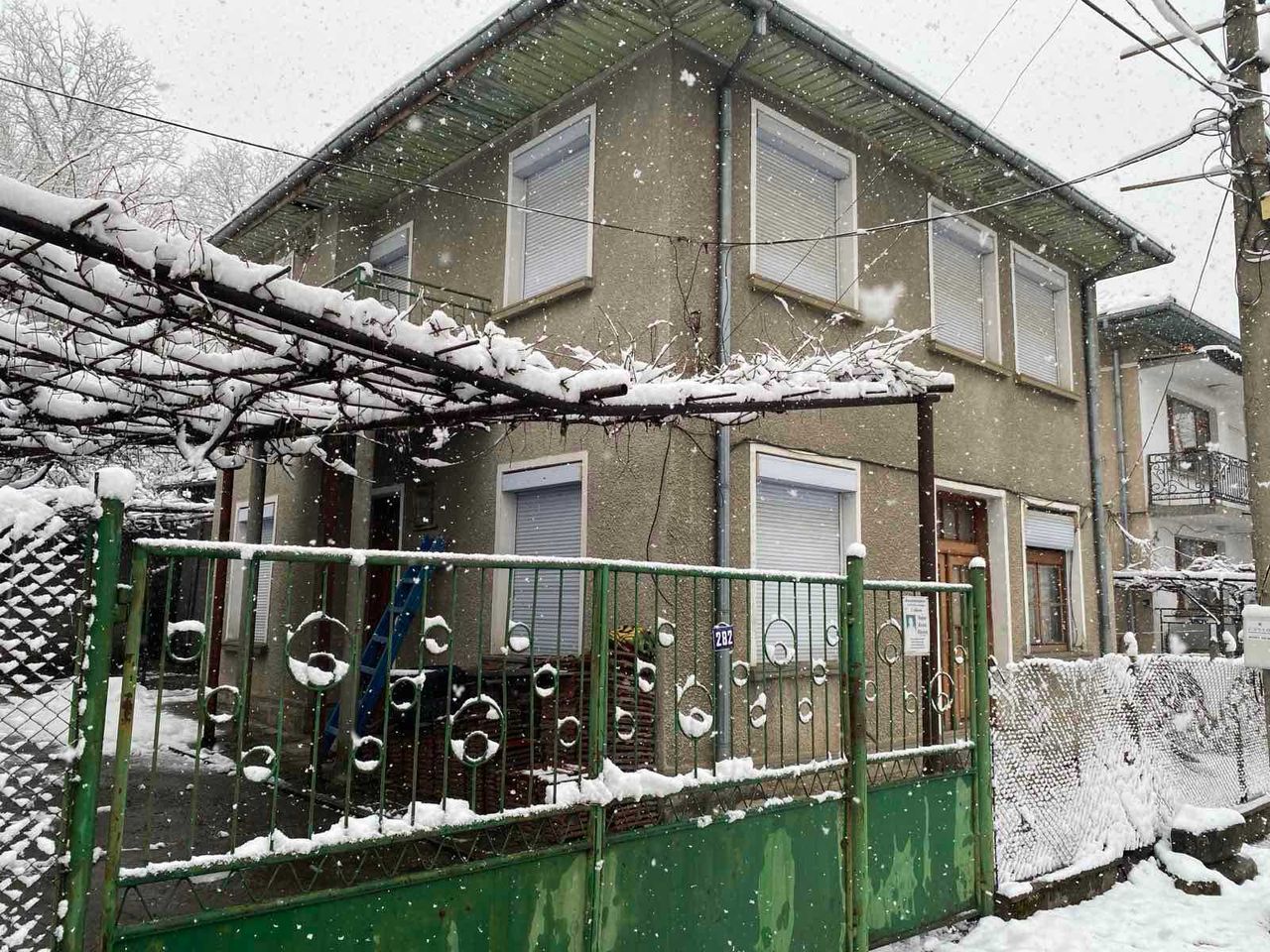 Продава се Къща в Троян - 140 кв.м за 893 €/кв.м - Снимка #1
