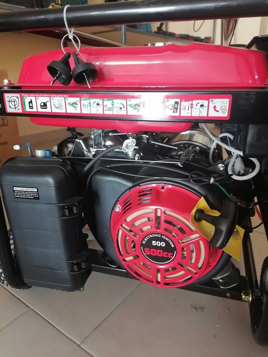 9.5Kw Бензинов генератор за ток с ATS кутия 220V агрегат за ток