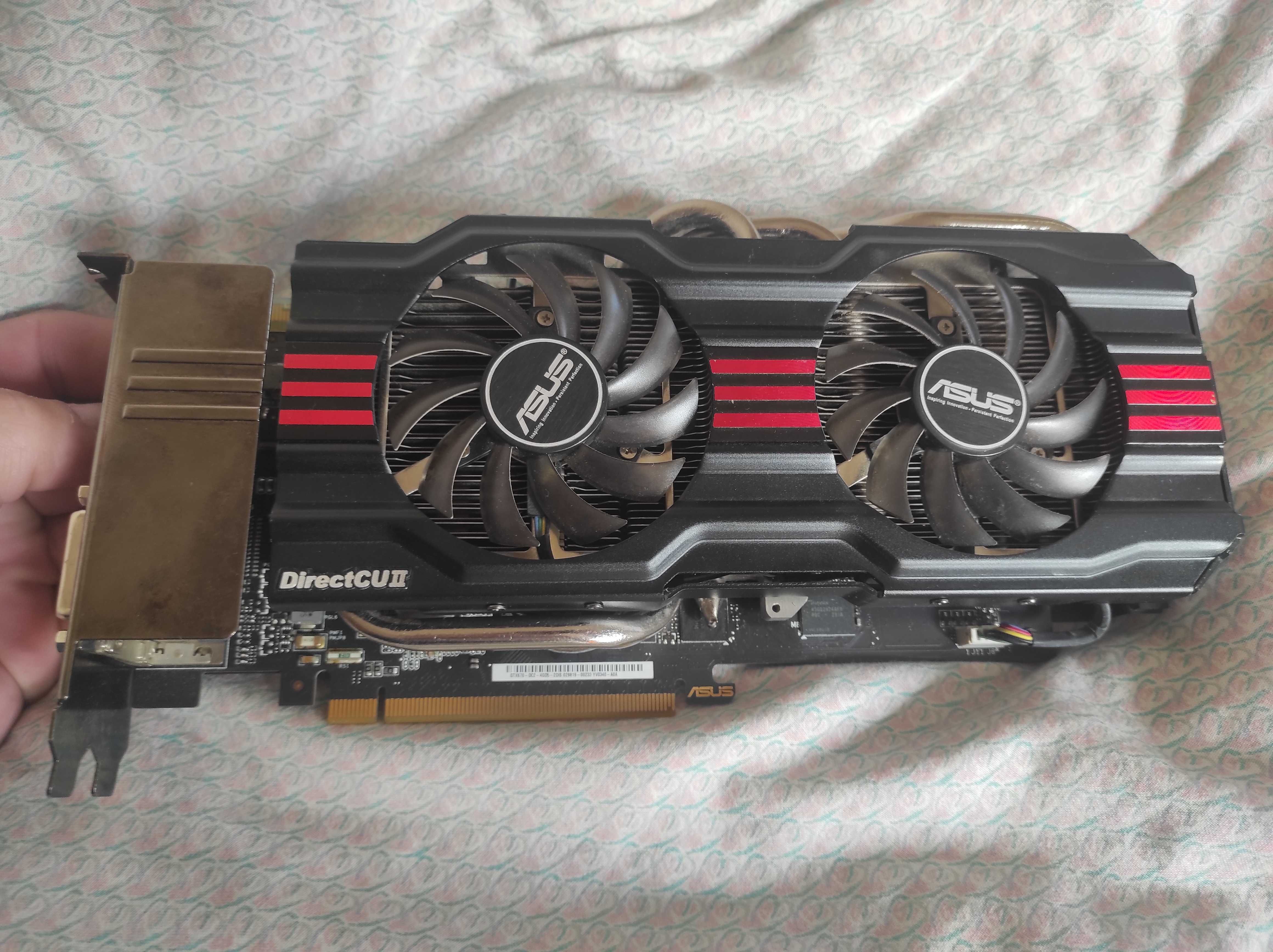 4 гигабайта (GTX670-DC2G-4GD5)