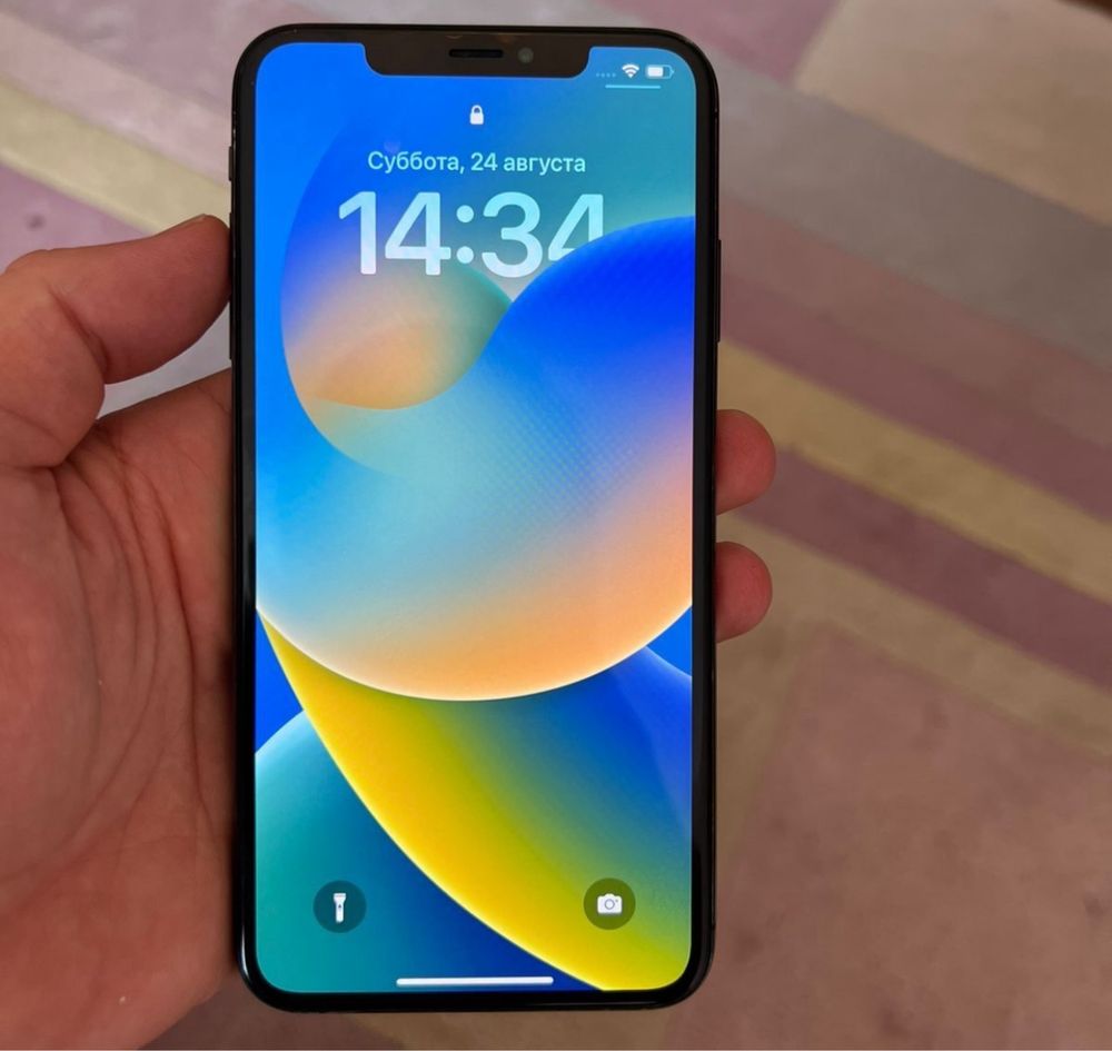 X S M A X 256gb B L A C K