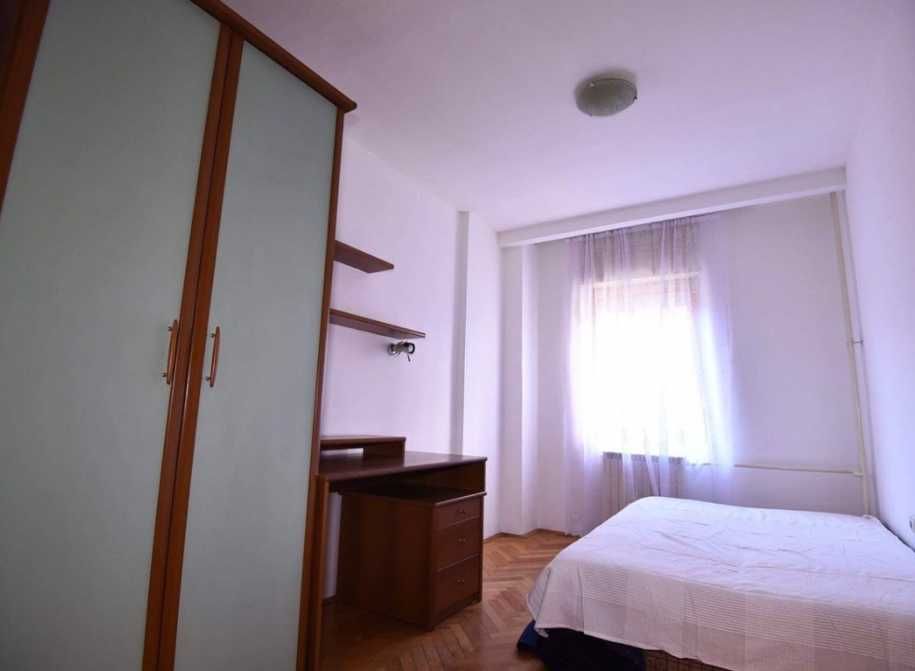 Дава се под наем Тристаен апартамент в Пловдив, Гагарин - 82 кв.м за 387.6 € - Снимка #4