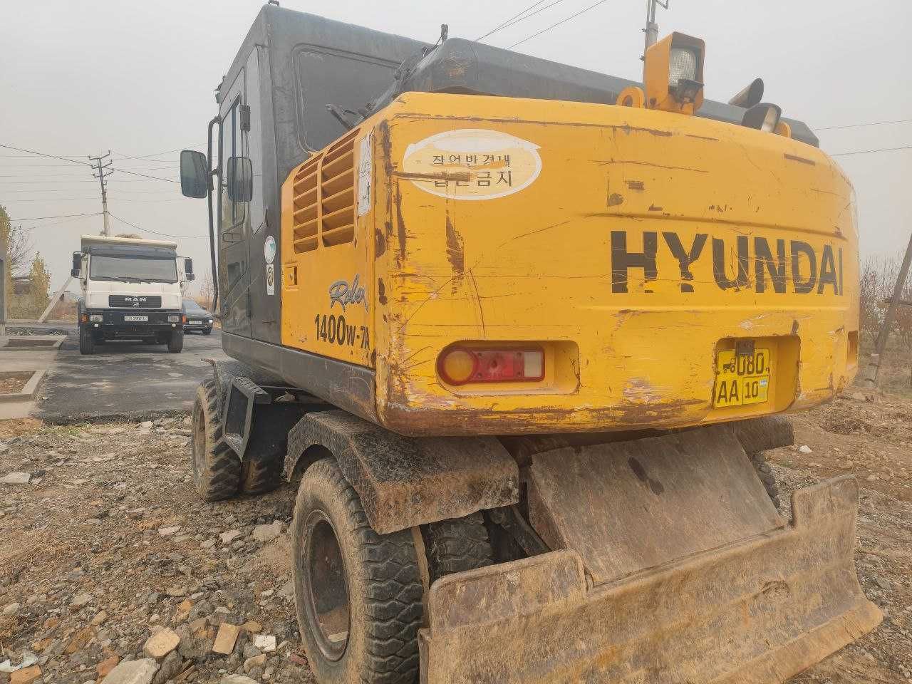 Экскаватор Hyundai 140 срочно продаётся