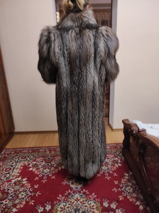 Продам Шуба Чернобурки