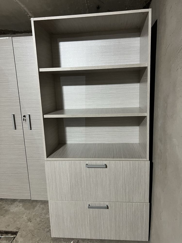 Продам шкаф для офиса, можно и для дома