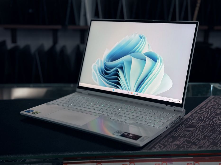 Lenovo Legion i7-11800H RTX-3060 6GB 16/512GB ideal