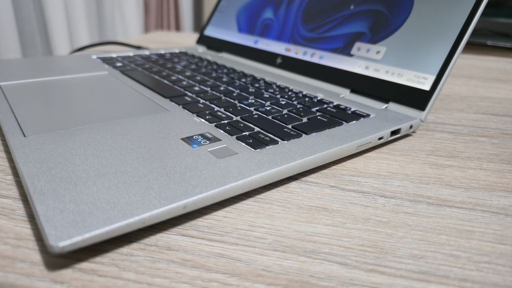 laptop 2in1 Elite X360 1040 g10, i7 gen13, 32Gb ddr5, ssd 1TB