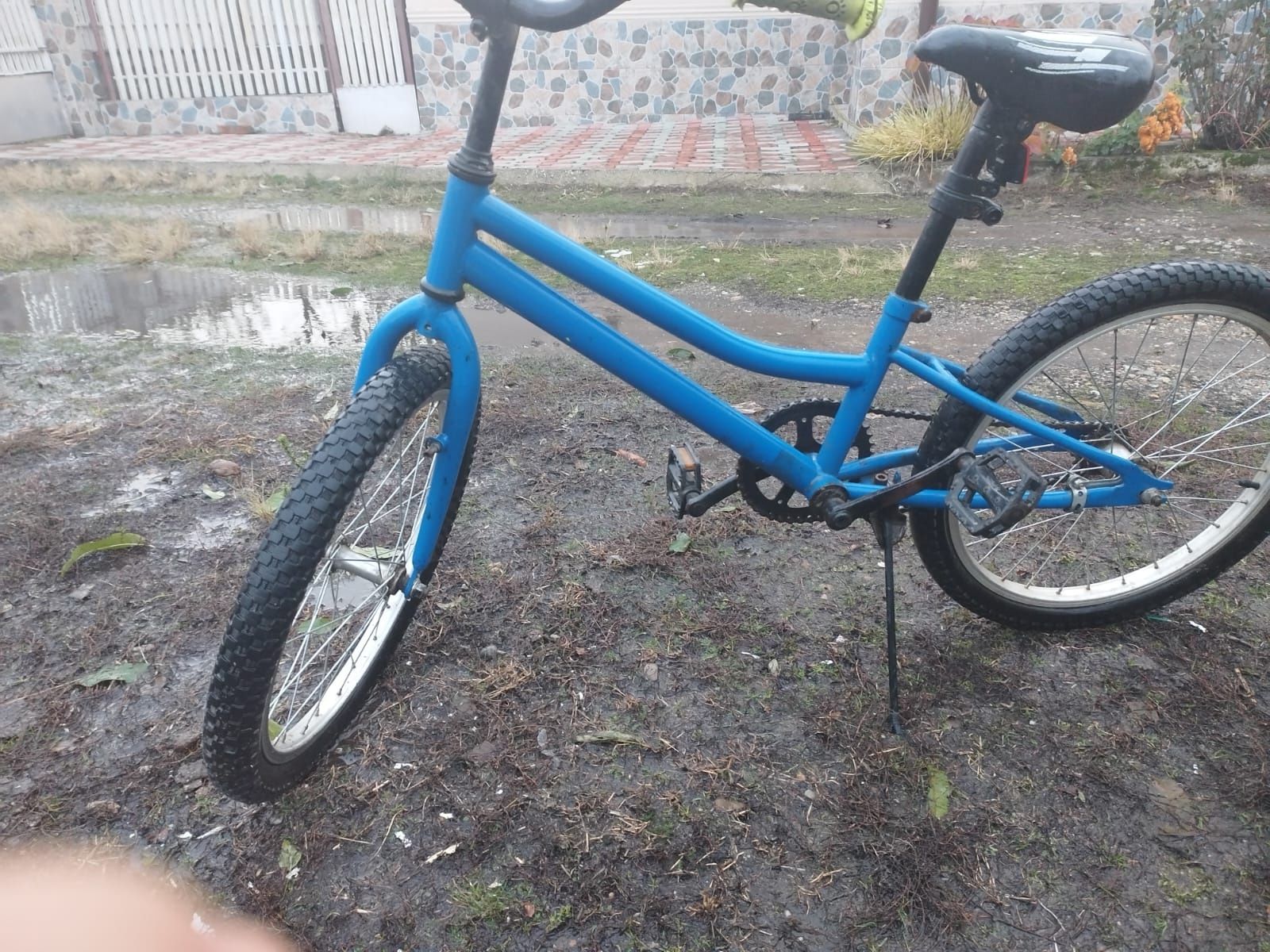 Vand bicicleta de copiii