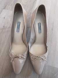 Оргинални обувки на Prada