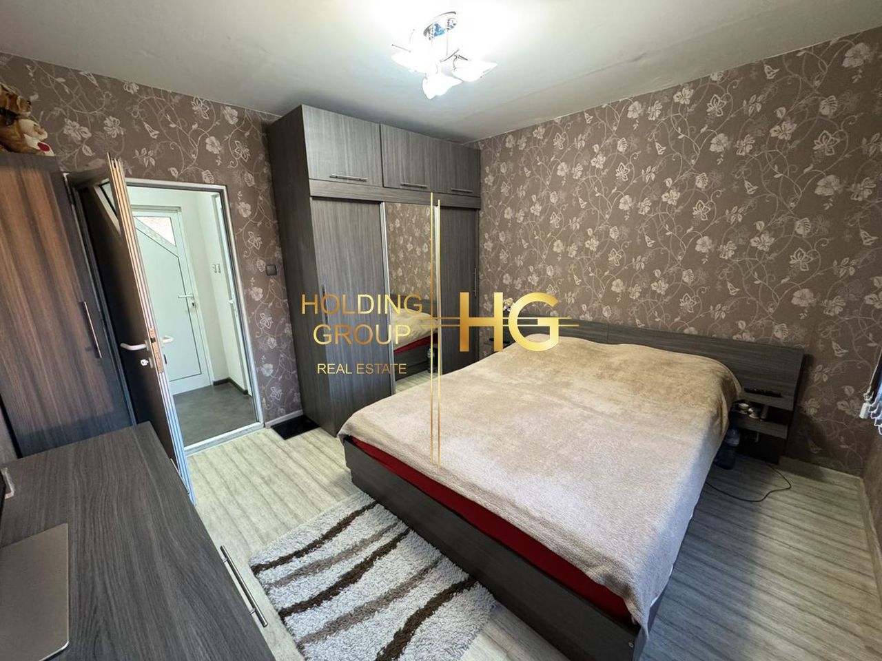 Продава се Тристаен апартамент в Варна, Владислав Варненчик - 90 кв.м за 1889 €/кв.м - Снимка #2