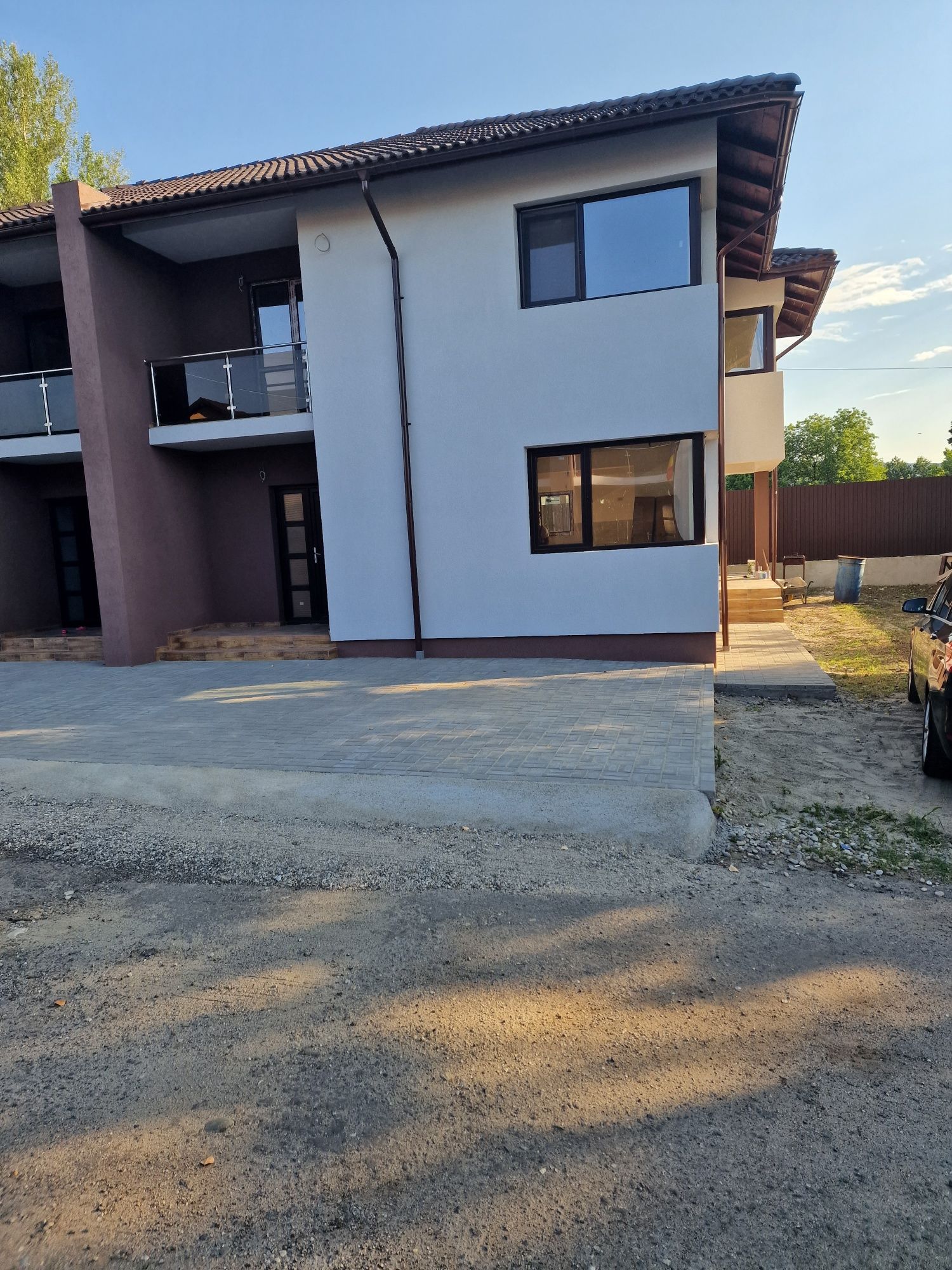 Case de vanzare , duplex zona  Bujoreni