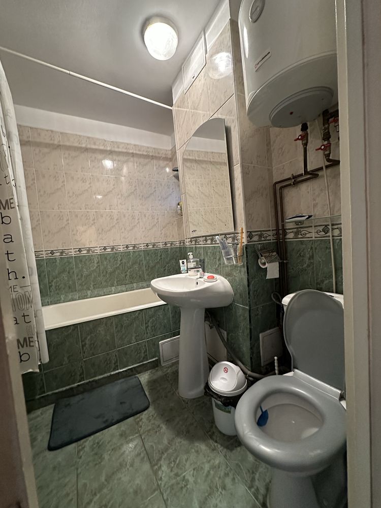 Vând apartament 3 camere decomandat