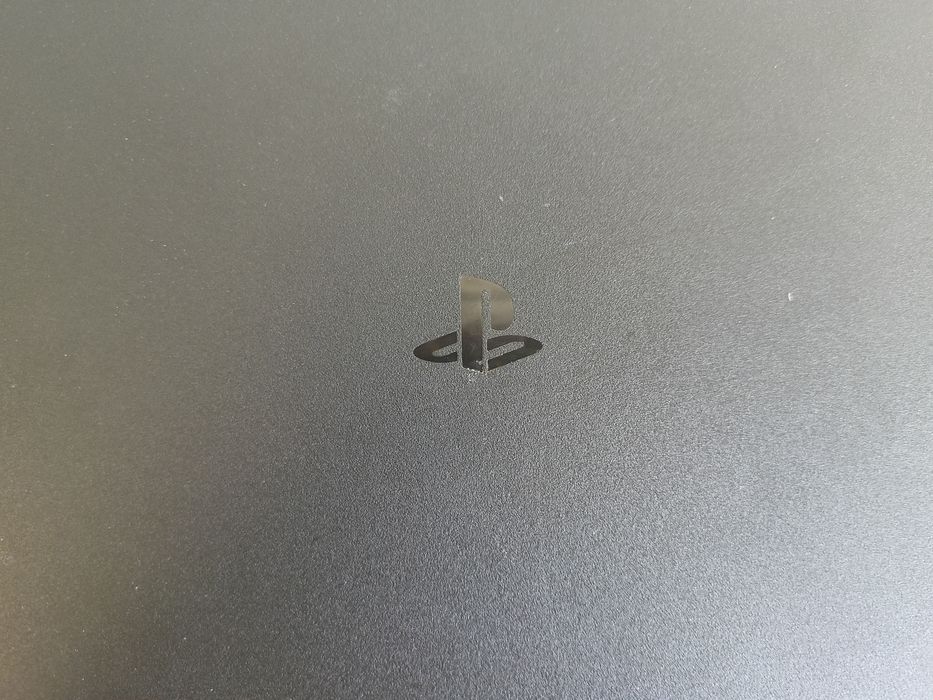 PS4 SLIM | 1 тб + 3 диска + 2 геймпада