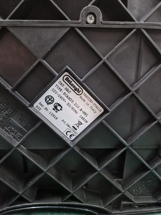 Espressor Automat Delonghi ECAM 23.210 Blk,15 bar, 1.8 l