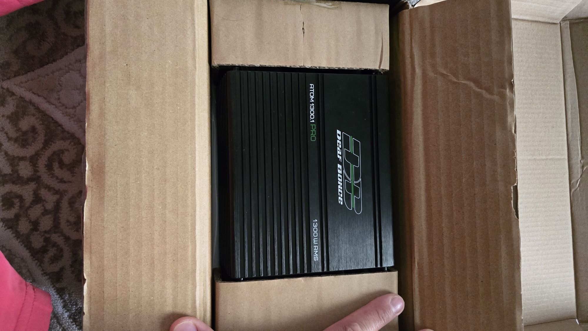 Продаётся уселител моно Deaf Bonce 1300w
