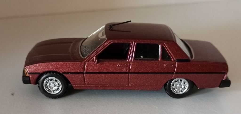 Macheta Peugeot 604 STi 1983 Sedan mov - Norev/Hachette 1/43