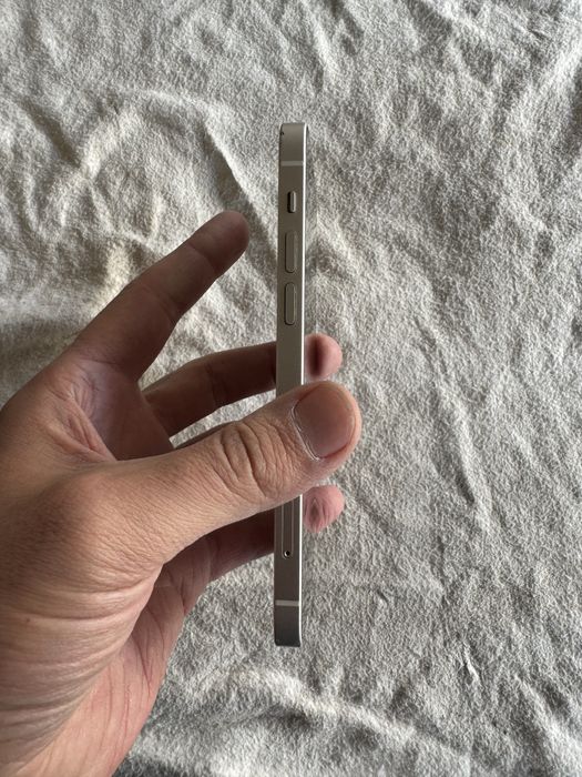 iphone 12 pamit64g yomkost 79 oqip tel qlila faqat